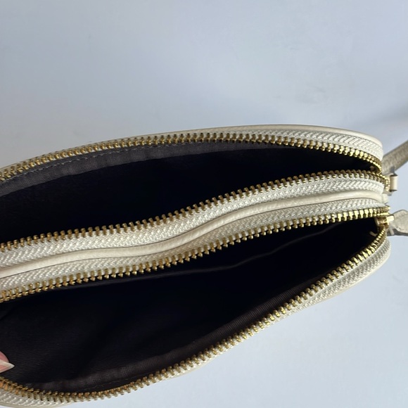 Coach white crossbody - Picture 5 of 9